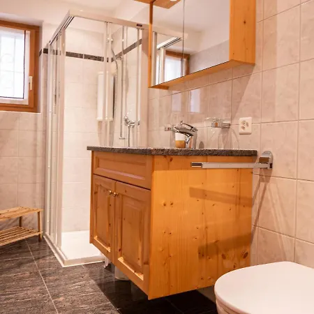 公寓 Chesa Dal Luf B1 By Interhome *